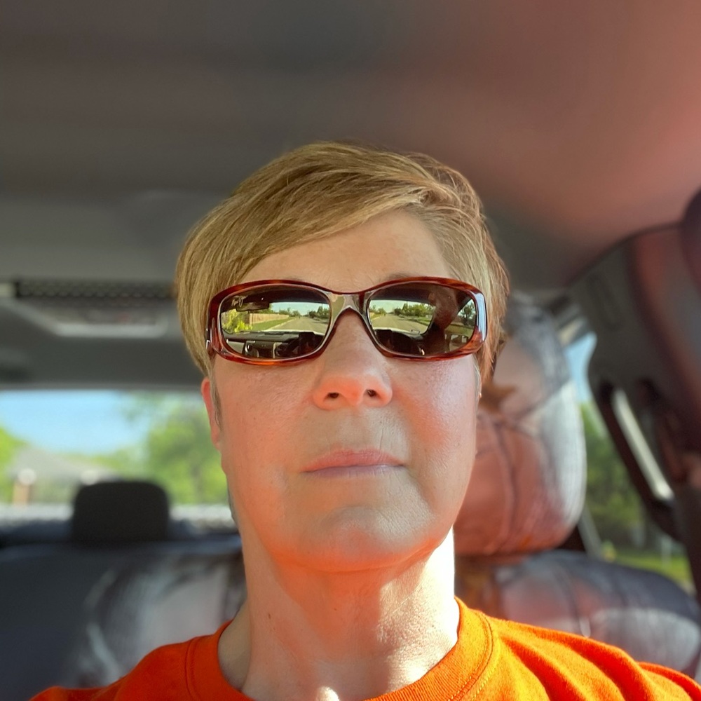 Meet your Posher, Vickie